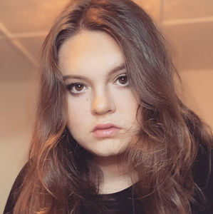 Meet your Posher, Julie-ann